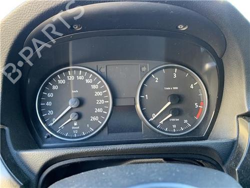 Instrument cluster BMW 3 (E90) 330 d | BP32418702C47