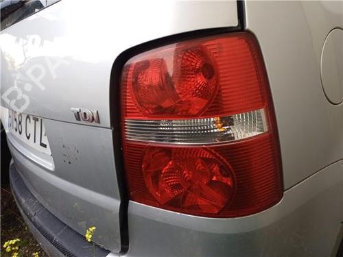 Right taillight VW TOURAN (1T1, 1T2) 2.0 TDI | BP32450908C35