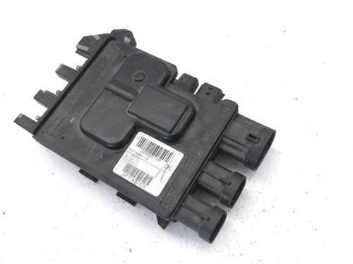Used Fuse box Fuse box 37261044 37261044