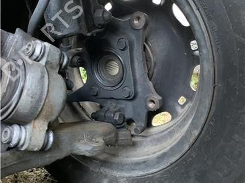 Used Left front steering knuckle CHRYSLER SARATOGA 3.0 (142 hp) 32418917