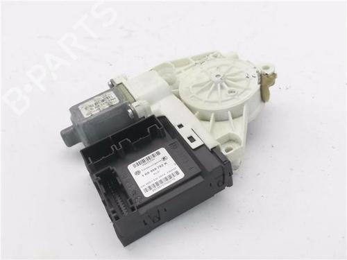 Used Right front window motor Right front window motor VW GOLF PLUS V (5M1, 521) [2004-2013] 33730530 33730530