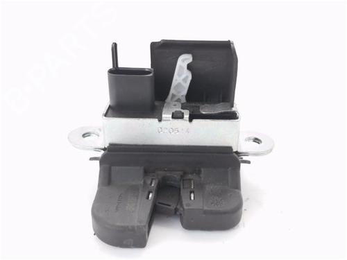 Used Tailgate lock VW POLO V (6R1, 6C1) 1.0 (75 hp) 26561631