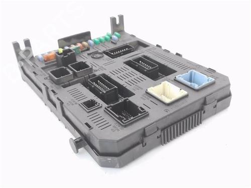 Used Fuse box CITROËN C4 I (LC_) [2004-2014]  10982778