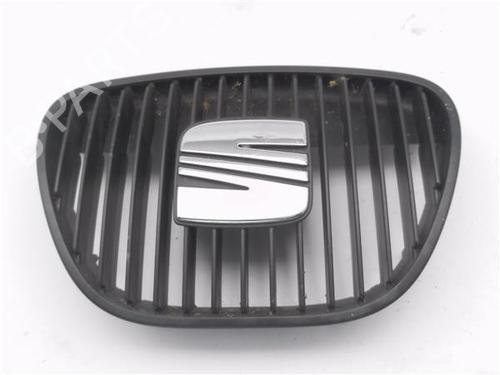 Used Grille SEAT IBIZA III (6L1) 1.9 TDI (100 hp) 29431474