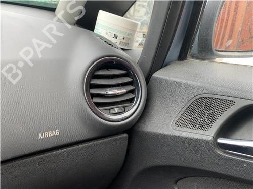 Used Air vent OPEL CORSA D (S07) [2006-2015]  32421393