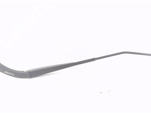 Used Front windshield wiper arm DACIA DOKKER Box Body/MPV 1.5 dCi 75 / Blue dCi 75 (FEJW, FEAH) (75 hp) 30182974