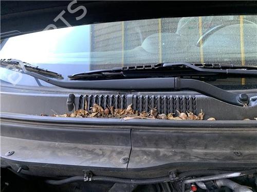 front-windshield-wiper-arm-opel-antara-a-l07-2006-2007-2008-2009-2010-2011-2012-2013-2014-2015-2016-2017-29134759 main image