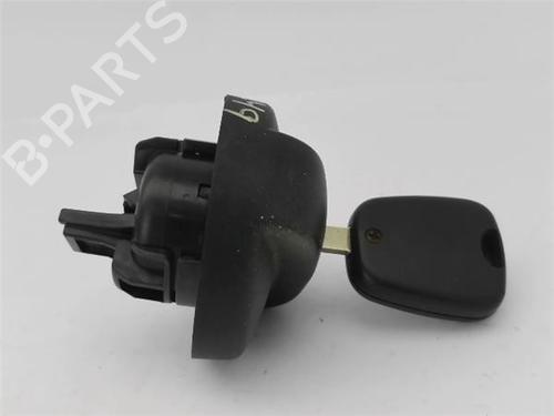 Używane Klapa wlewu paliwa CITROËN C2 (JM_) 1.1 (60 hp) 24869544