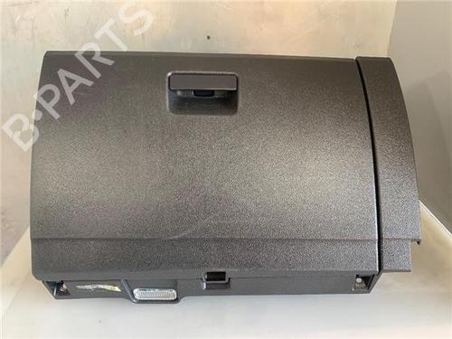 Used Glove box Glove box SEAT IBIZA V (KJ1, KJG) 1.0 TSI (110 hp) 33729585 33729585