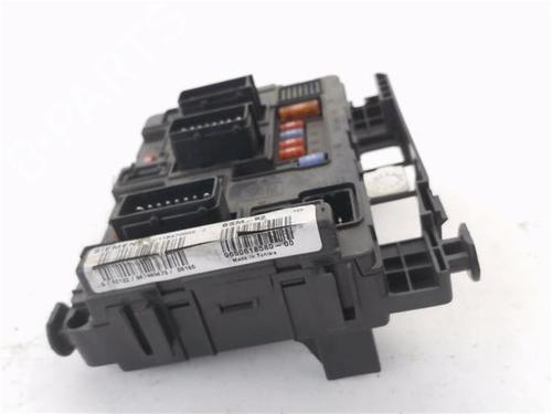 Fuse box CITROËN BERLINGO / BERLINGO FIRST Box Body/MPV (M_) 1.9 D 70 (MBWJZ, MCWJZ) | BP28378411E1