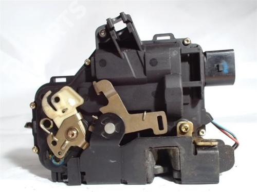 Front left lock VW NEW BEETLE (9C1, 1C1) 2.0 | BP11394180C98 