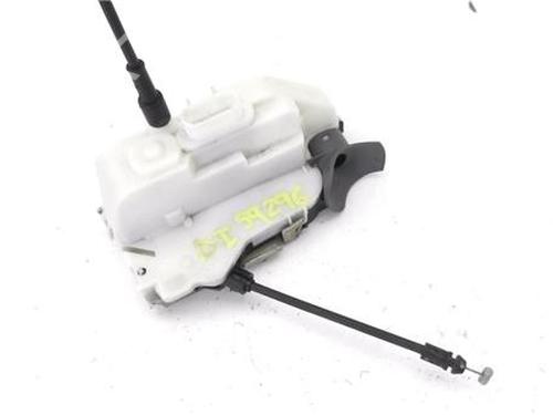 Front left lock NISSAN PRIMERA Hatchback (P12) | BP36778140C98 - Image 2