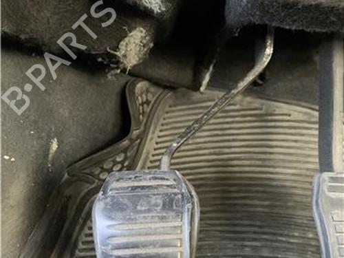 Clutch pedal FORD TRANSIT CONNECT (P65_, P70_, P80_) 1.8 TDCi | BP32450687I13