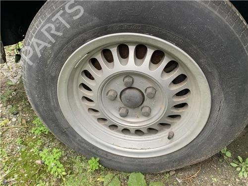 Used Left front steering knuckle Left front steering knuckle JAGUAR XJ (XJ40, XJ81) [1986-1995] 32419075 32419075