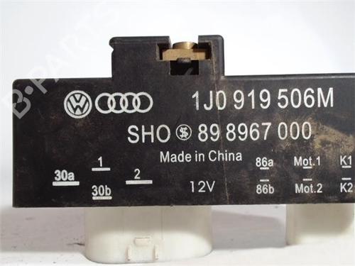 Fuse box SEAT IBIZA IV (6J5, 6P1)  | BP13050189E1 