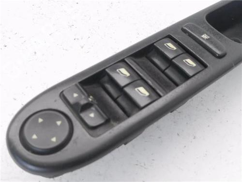 Left front window switch PEUGEOT 307 SW (3H) 2.0 HDI 110 | BP30135396I27