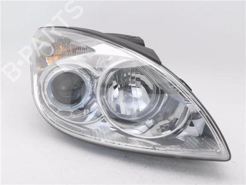 Used Right headlight HYUNDAI i30 (FD) [2007-2012]  32657385