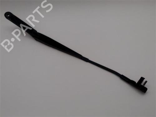 Front windshield wiper arm AUDI A3 (8P1)  | BP25718803C143 