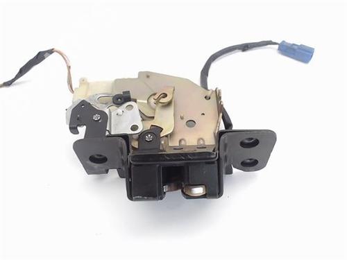 Tailgate lock HONDA CIVIC VII Hatchback (EU, EP, EV) 1.7 CTDi (EP4, EU9) | BP13686042C101 