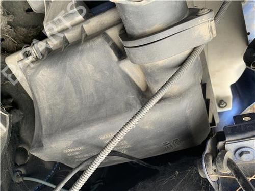 Used Air filter box Air filter box VW TRANSPORTER T4 Bus (70B, 70C, 7DB, 7DK, 70J, 70K, 7DC, 7DJ) [1990-2004] 25845446 25845446