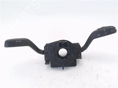 Used Switch Switch SKODA FABIA II (542) 1.4 TDI (70 hp) 32450934 32450934