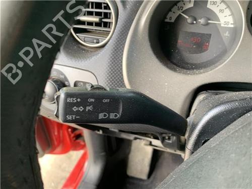 switch-seat-altea-5p1-2004-2005-2006-2007-2008-2009-2010-2011-2012-2013-2014-2015-33220231 main image