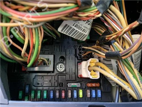 Fuse box PEUGEOT PARTNER Tepee 1.6 HDi 16V | BP32451038E1 