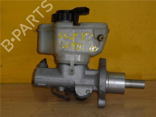 Used Brake master cylinder VW GOLF VI (5K1) 1.6 TDI (105 hp) 9631891