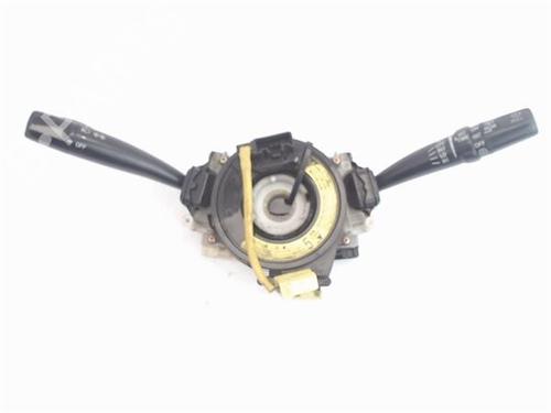 Used Switch TOYOTA COROLLA (_E11_) 2.0 D (CE110_, CE110R) (72 hp) 17333045