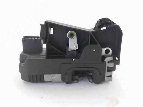 Front left lock NISSAN PRIMASTAR Van (X83) 1.9 dCi 100 | BP30554232C98