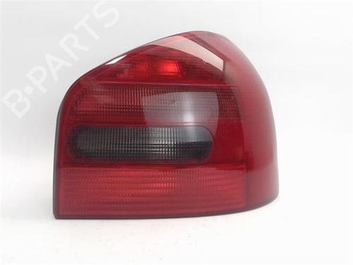 Højre baglygte AUDI A3 (8L1) 1.9 TDI (110 hp) 15888437