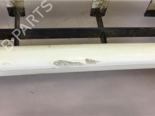 Grille NISSAN TERRANO II (R20) 2.7 TD 4WD | BP9683579C40 