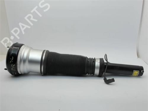 Used Right front shock absorber MERCEDES-BENZ S-CLASS (W220) S 500 (220.075, 220.175, 220.875) (306 hp) 13626834
