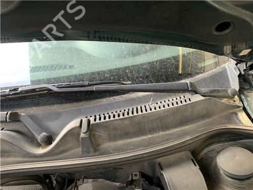 Used Front windshield wiper arm SEAT TOLEDO II (1M2) [1998-2006]  26445162