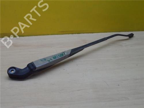 Used Front windshield wiper arm NISSAN CABSTAR E (TL_, VL_) [1992-2006]  14338147