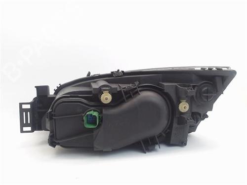 Right headlight FORD MONDEO III (B5Y) 2.0 16V TDDi / TDCi | BP13692032C29 
