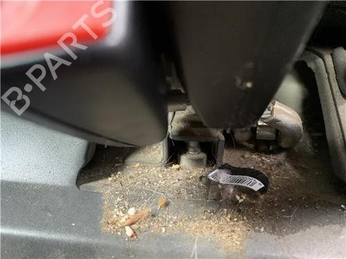 Seat buckle SEAT LEON (1P1) 1.9 TDI | BP32417855I32 