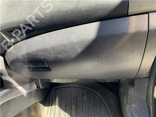 Handskerum MITSUBISHI OUTLANDER II (CW_W) 2.0 DI-D (CW8W) (140 hp) 32417785