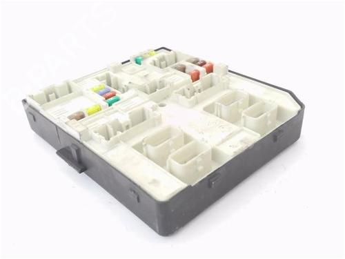 Fuse box RENAULT MASTER III Bus (JV)  | BP28098134E1 