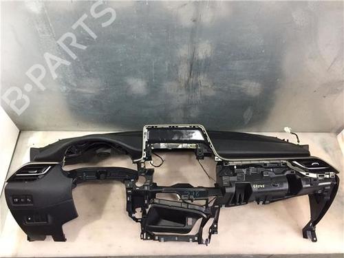 Used Dashboard TOYOTA C-HR (_X1_) [2016-2025]  11219053