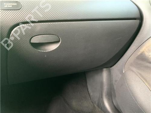 Used Glove box SEAT ALTEA (5P1) 2.0 TDI 16V (140 hp) 33220222