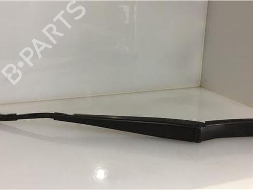 Used Front windshield wiper arm VW PASSAT B6 (3C2) 2.0 TDI 16V (140 hp) 14339506