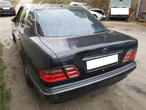 Left taillight MERCEDES-BENZ E-CLASS (W210) E 320 CDI (210.026) | BP11171651C34