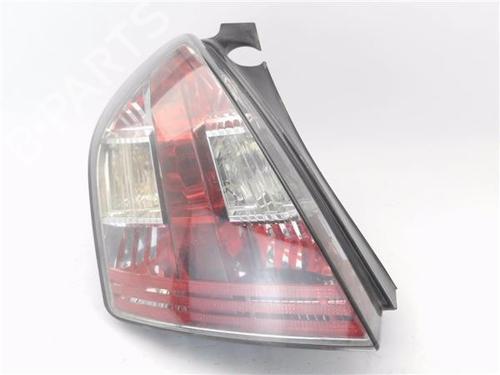 Używane Lampa tylna lewa FIAT STILO (192_) 1.2 16V (192_XA1B) (80 hp) 28098071