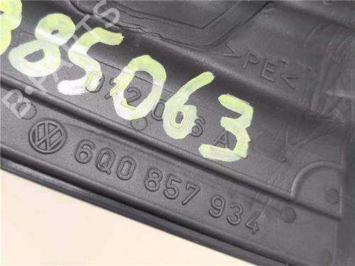 Right mirror VW POLO IV (9N_, 9A_)  | BP29063436C27