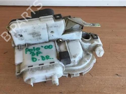 Used Front right lock VW POLO (6N2) 1.0 (50 hp) 13396432