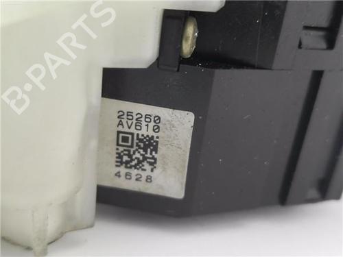 Switch NISSAN ALMERA TINO (V10) 1.8 | BP28378475I30 