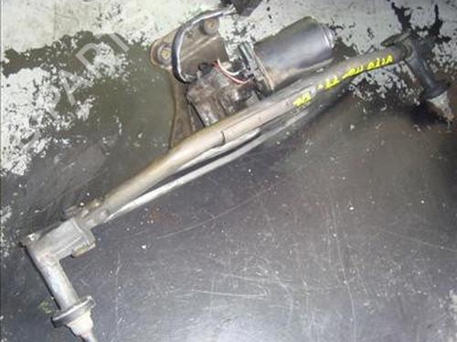 Used Front wiper motor MERCEDES-BENZ VITO Bus (W638) 112 CDI 2.2 (638.194) (122 hp) 11340540
