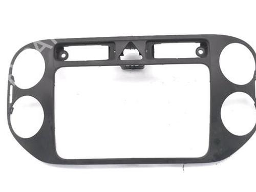 middle-console-vw-golf-plus-v-5m1-521-2004-2005-2006-2007-2008-2009-2010-2011-2012-2013-40150843 main image