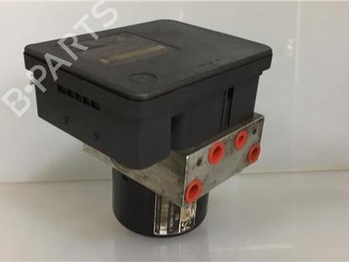 ABS Bremseaggregat VW GOLF IV (1J1) 1.4 16V (75 hp) 9636549